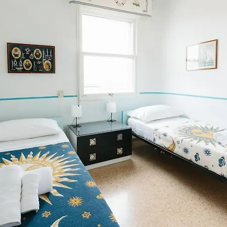 Apartmán Scenografico Fronte Mare, 5 Piano Con Terrazzo E P Privato