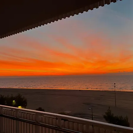 Fronte Mare Con Terrazzo E Parcheggio Privato Apartment